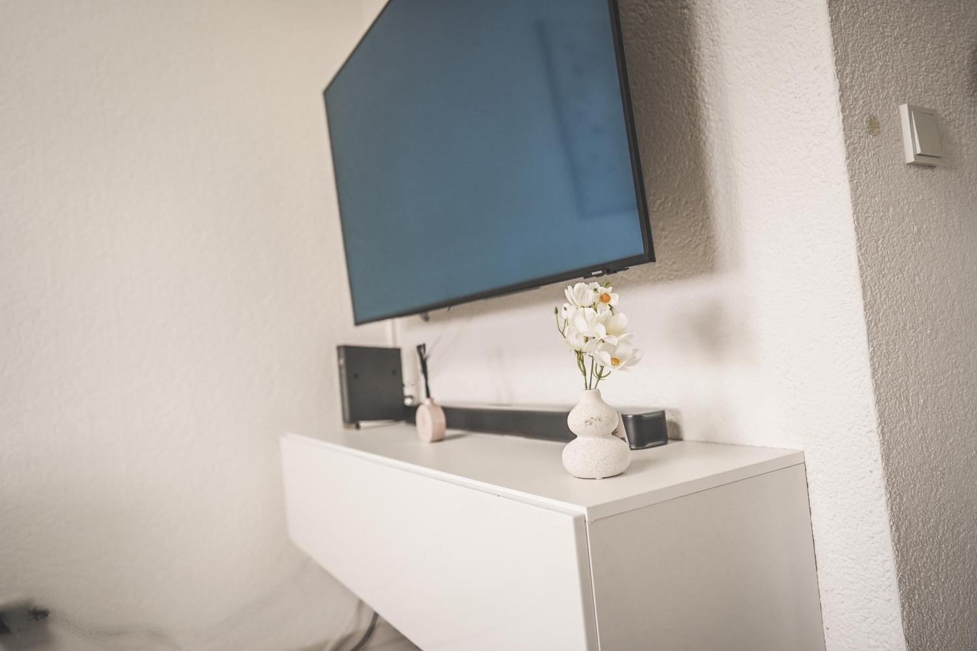 Luxus Maisonette Wohnung Am See, Wehome Premium Sankt Leon-Rot Exterior foto